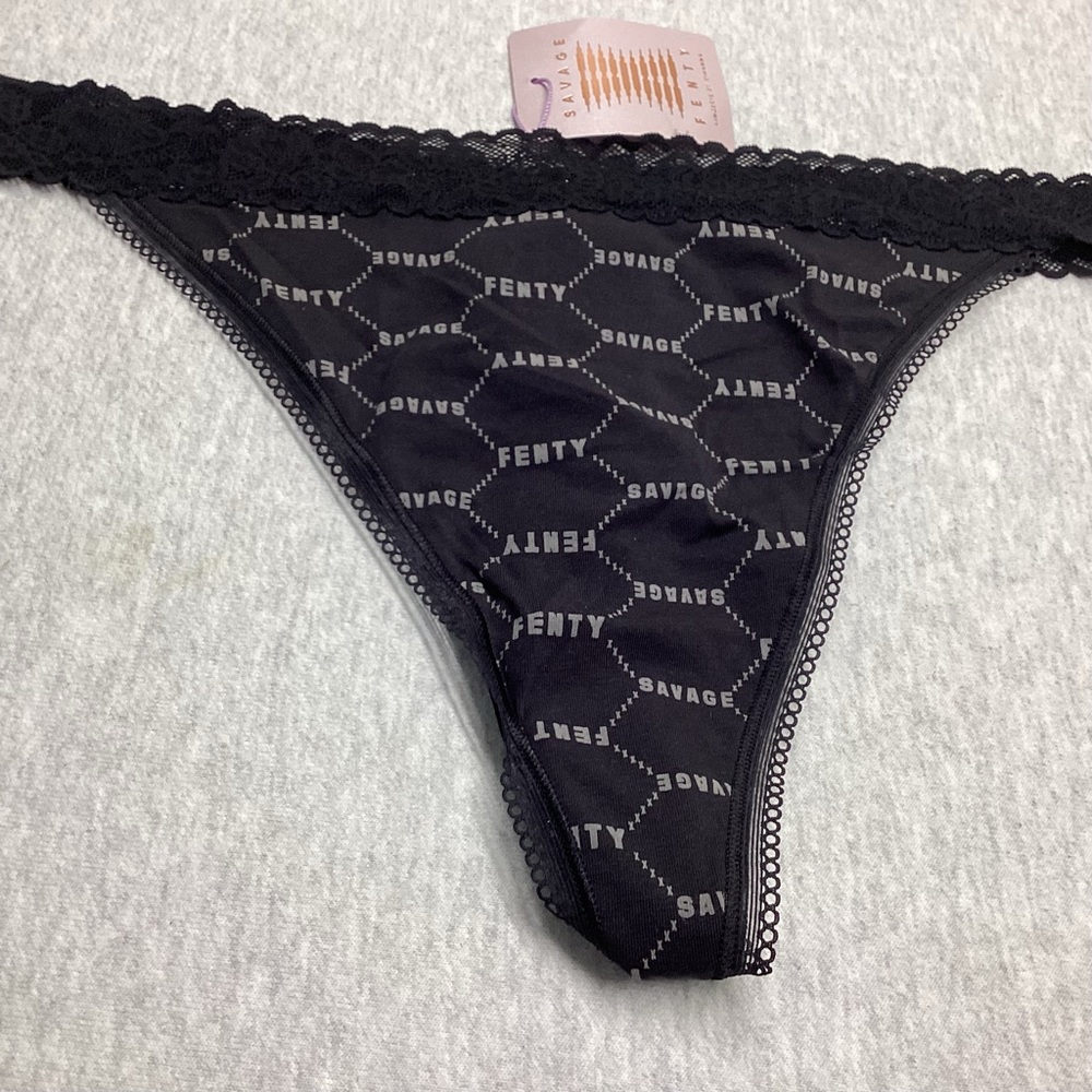 SAVAGE X FENTY WOMEN’S THONG PANTY SIZE: 1X COLOR: BLACK AND GRAY - Picture 3 of 9